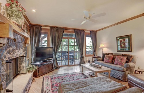 Avon Apartment | Settler's Lodge 204