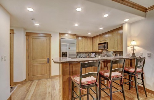 Avon Apartment | Settler's Lodge 204