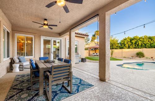 Paradise Valley Village House | Shadow Mountain Retreat- Perfect location Pool Games Hikers retreat