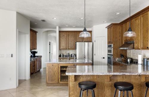 Paradise Valley Village House | Shadow Mountain Retreat- Perfect location Pool Games Hikers retreat