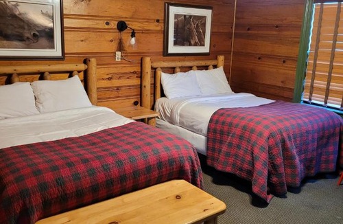 Shaver Lake Hotel | Shaver Lake Village Hotel