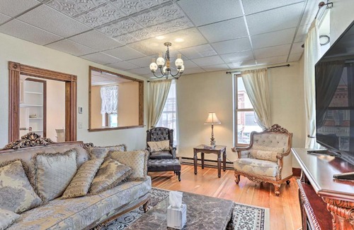 Custer Apartment | Shop, Hike & Explore! Historic Dtwn Custer Apt
