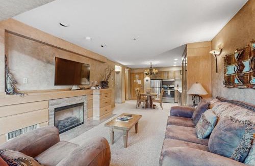 Big Sky Apartment | Shoshone 1917