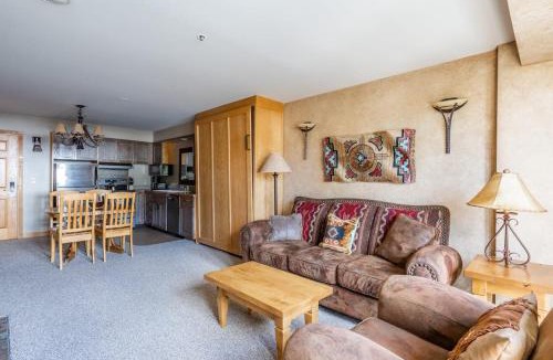 Big Sky Apartment | Shoshone 1960