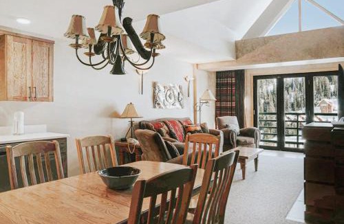 Big Sky Apartment | Shoshone 1981