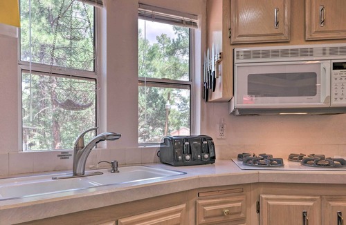 Show Low House | Show Low Retreat w/ Deck, 13 Mi to Hon-Dah!