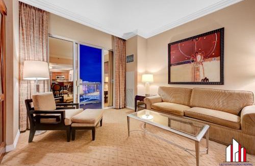Las Vegas House | Signature 2Br3Ba F1 View Balcony Ste 29-819 and 21