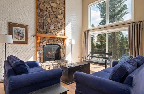Sunset Ridge House | Silver Lining Lodge I Amazing Views I Hot Tub I Sauna I Activity Program