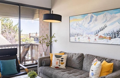 North Park City Apartment | Silvertown by AvantStay