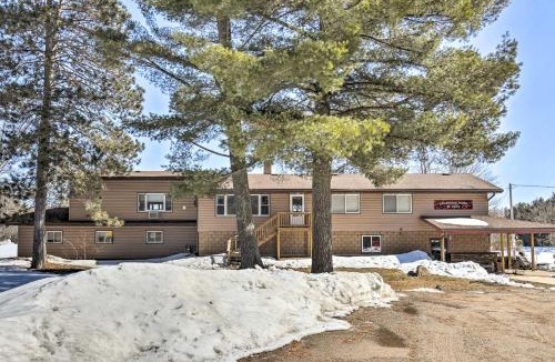 Eagle River House | Simple Cranberry & Wine Farm Home w/Fire Pit!