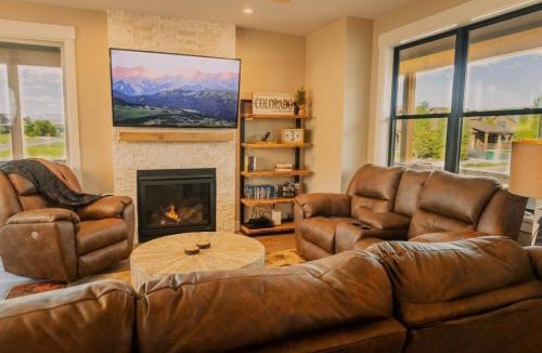 Grand Elk Ranch House | Ski Granby Ranch five minutes from the house