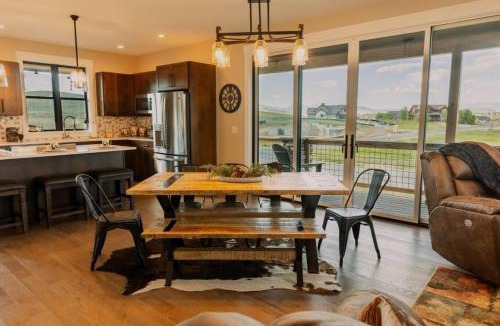 Grand Elk Ranch House | Ski Granby Ranch five minutes from the house