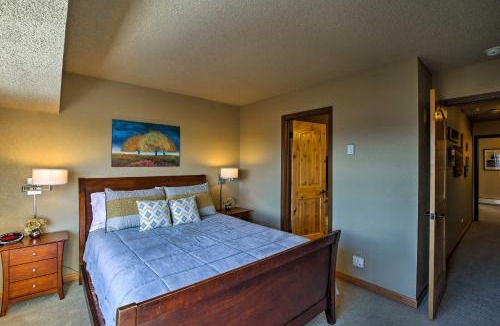 Four O'Clock House | Ski-In Breckenridge Abode: Walk to Main St & Lifts