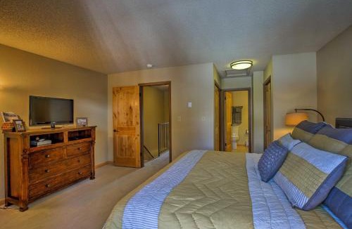 Four O'Clock House | Ski-In Breckenridge Abode: Walk to Main St & Lifts
