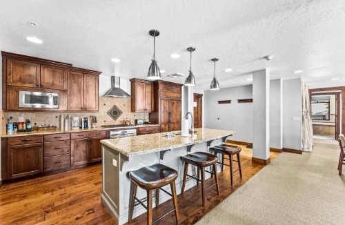 Park City House | Ski-In & Out at Canyons, Pet-Friendly, Cozy Fireplace, Sleeps 10