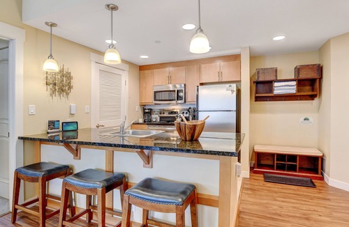 Winter Park House | Ski In Out Condo 3425 I Huge Hot Tub I Great Views I Heated Garage I Discounted Attractions