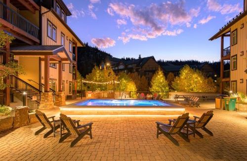 Winter Park House | Ski In Out Condo 3406 I Huge Hot Tub I Views I Activity Program
