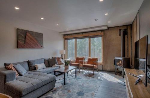 Warrior's Mark West House | Ski In Out Townhome with Hot Tub and Lovely Mtn Views