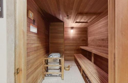 Salt Lake Mountain Resorts House | Ski-in - ski-out condo with access to Club Solitude - pools hot tubs & more