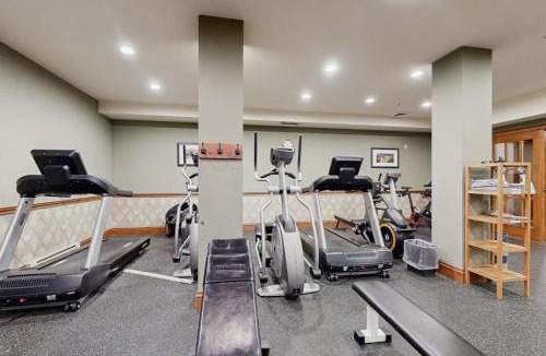 Salt Lake Mountain Resorts House | Ski-in - ski-out condo with access to Club Solitude - pools hot tubs & more