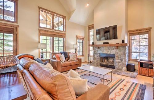 Tamarack Resort House | Ski-In/Ski-Out Donnelly Townhome w/Hot Tub!