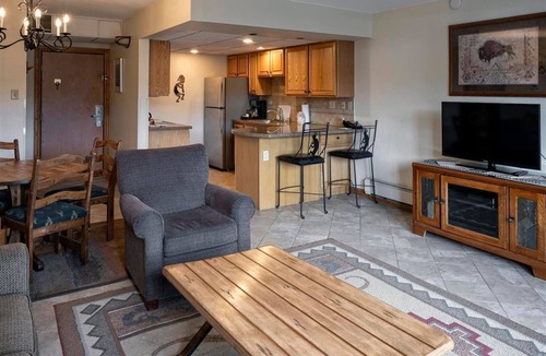 Four O'Clock Condo | Ski-in/Ski-out + Private Balcony, 9 Hot Tubs/Pools