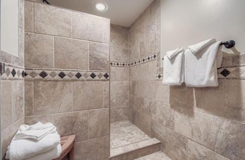 Peak 9 Apartment | Ski In Ski Out Studio Dog Friendly Beaver Run Building 4