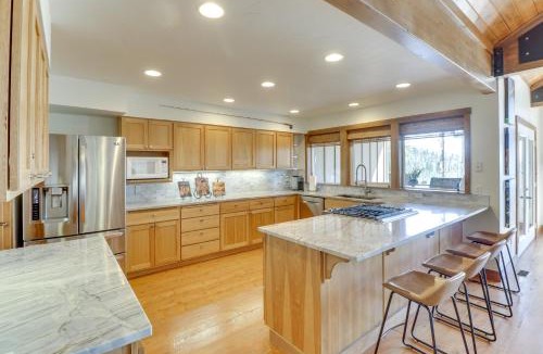 Whitefish House | Ski-In/Ski-Out Whitefish Duplex w/Hot Tub!
