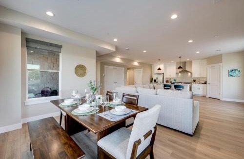 Millcreek House | Ski Resorts & SLC Fun! Brand New Millcreek Home