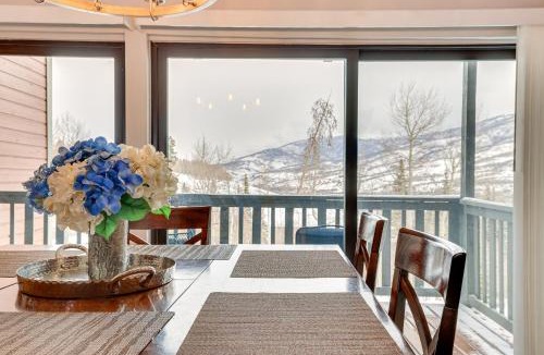 Wildernest House | Ski, Shred & Tube: Mtn-View Condo in Silverthrone!