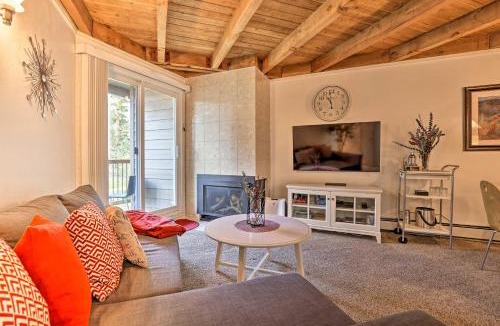 Wildernest House | Ski Shuttle & Pool: Modern Silverthorne Condo!