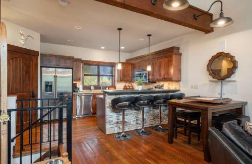 Sandpoint House | Ski Slope Condo Schweitzer Ski Mountain