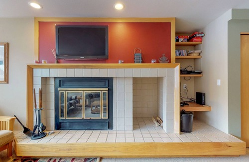 Mountain House Condo | Ski view condo with pool & hot tub, 2 fireplaces - walk to lifts