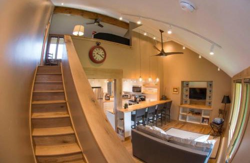 Big Sky Meadow Village Apartment | Sky Is The Limit Centrally Located For Big Sky Fun