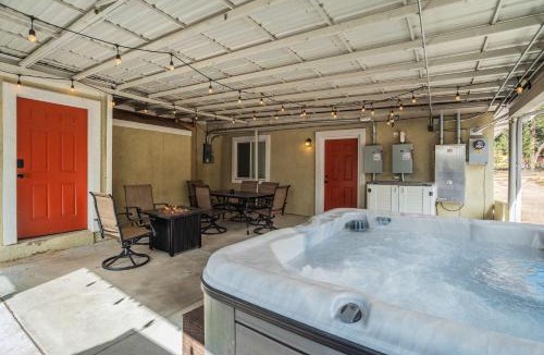 Cascade Apartment | Sky Mountain Villa Scenic Views Hot Tub & Fire Pit
