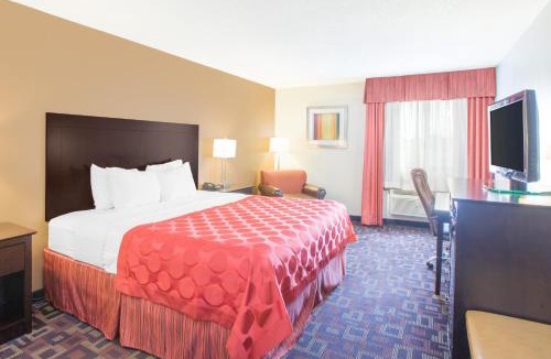 Tulsa Hotel | Sky Tree Hotels