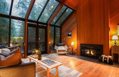 Glacier House | Skywood