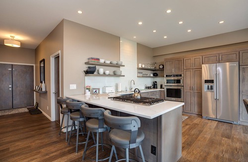 Steamboat Springs Condo | SL300 | Modern Penthouse | Views | Pool | Hot Tub | 100 Yds to Lift