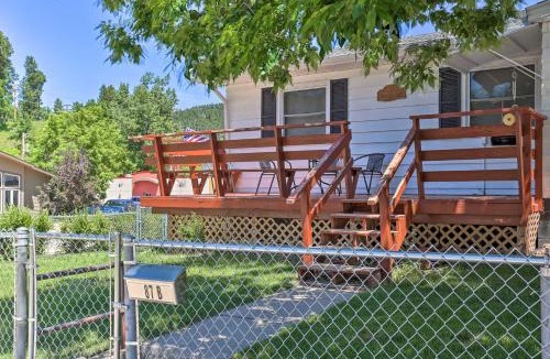 Deadwood Apartment | Sleek Deadwood Getaway < 1 Mi to Downtown!
