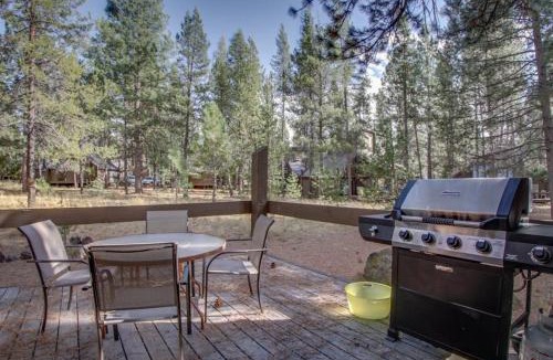 Overlook Park House | Sleek home with private hot tub & SHARC access - dog-friendly