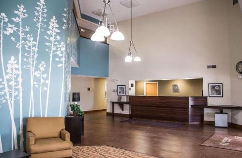Davenport Hotel | Sleep Inn & Suites Davenport - Quad Cities