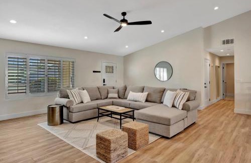 Summit Ridge House | Slice Of Paradise, Remodel w FREE Heated Pool