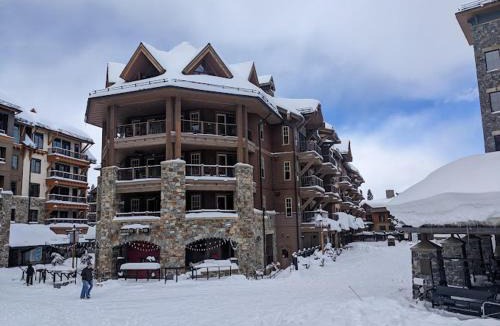 Truckee Apartment | Slope Side Studio in Northstar Village!