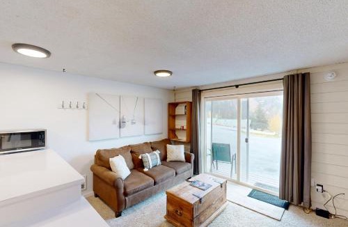 Sandpoint House | Slope-Walk Condo