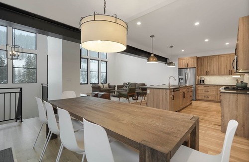 Old Town House | Slopeside Townhome at Winter Park Resort