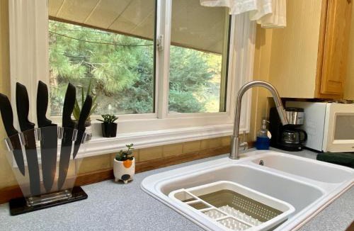 Green Valley Lake House | Snow Bunny Cottage, Pets Welcomed!
