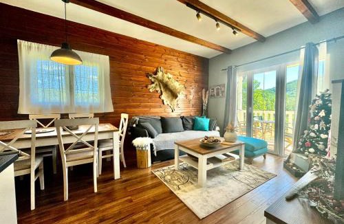 Kolasin House | Snow White Chalet- Mountain Retreat in Kolašin