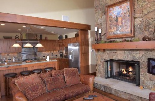 Avon Apartment | Snowcloud 505SC