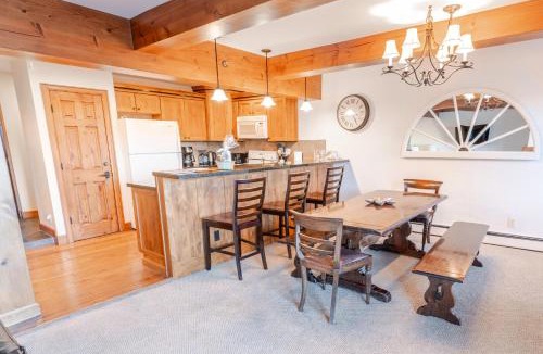 Snowmass Village Apartment | Snowmass 2br Getaway Pool, Hot Tub & Ski Access - D2