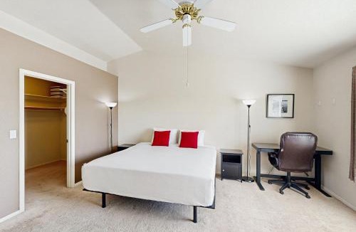 Casas Adobes House | Soft Winds Abode